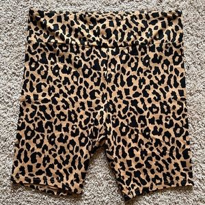 Leopard print athleisure long shorts cotton